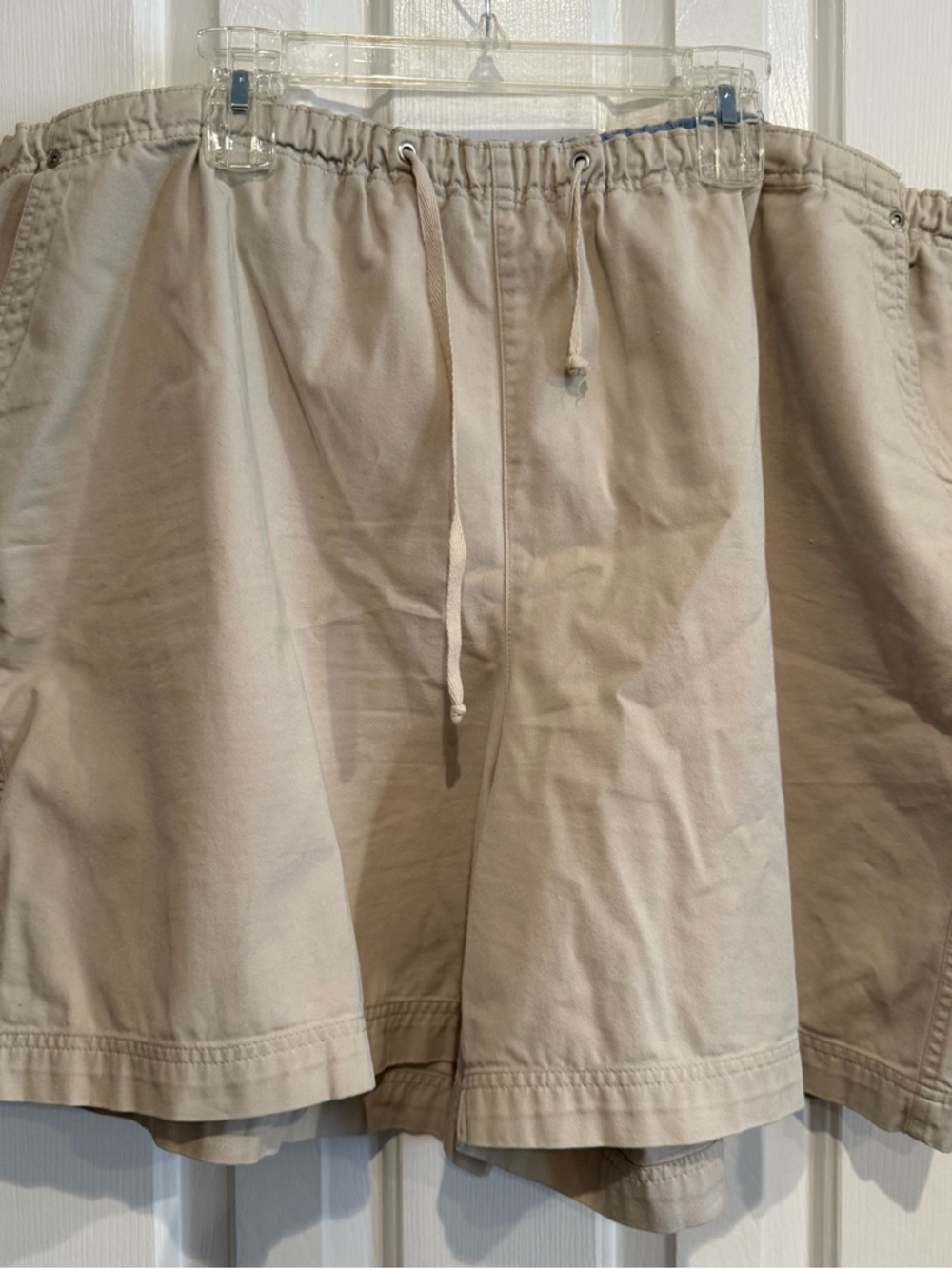 Women’s Sonoma Sz24 Beige Elastic Waist Shorts-Pockets